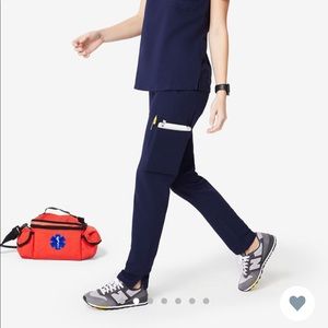 Figs Yola Skinny Scrub Pants